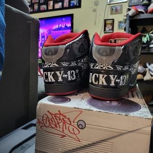 Size 11 Osiris black sneakers